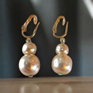 Vintage Sarah Coventry Stamped Gold-Tone Pearl Dome Clip-On Earrings